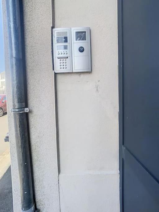 Stud Confort Centre Ville 4Pers Saint-Quentin  Exterior photo